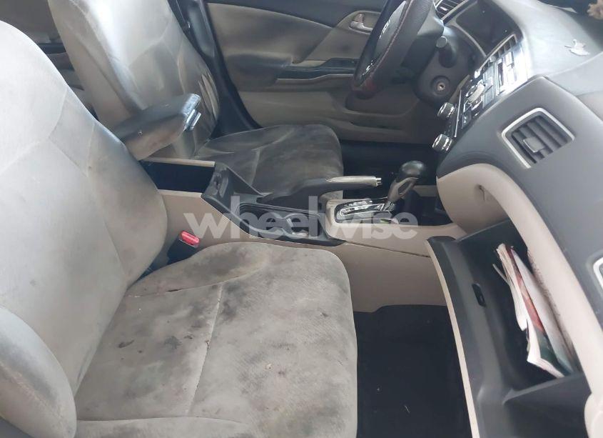 Photo 5 of 2013 Honda Civic LX (VIN 19XFB2F53DE069765)