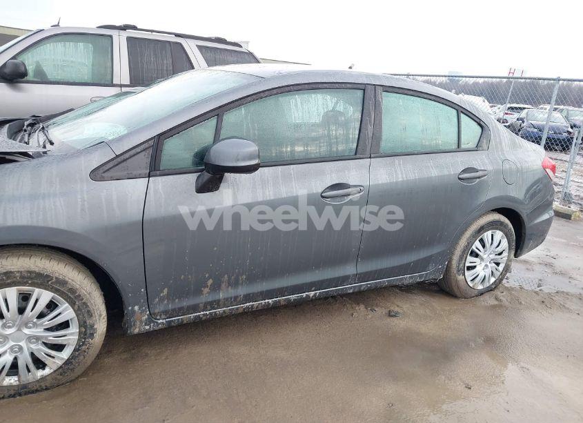 Photo 14 of 2013 Honda Civic LX (VIN 19XFB2F53DE092950)