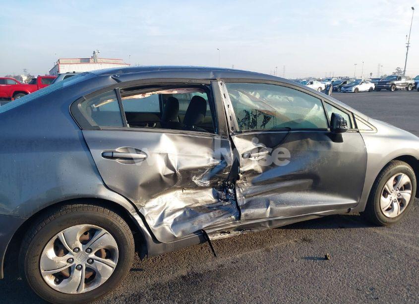 Photo 6 of 2013 Honda Civic LX (VIN 19XFB2F53DE203450)