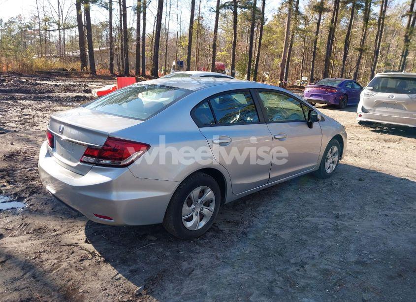 Photo 4 of 2013 Honda Civic LX (VIN 19XFB2F53DE217431)