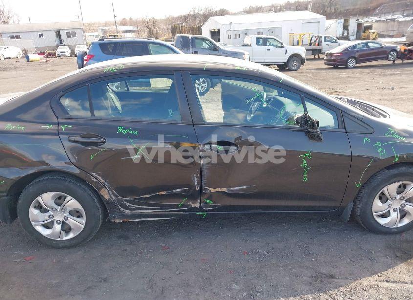 Photo 6 of 2013 Honda Civic LX (VIN 19XFB2F53DE224069)