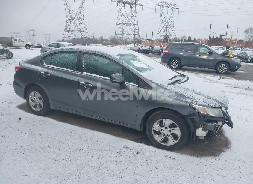 2013 Honda Civic LX (VIN 19XFB2F53DE245181) main photo