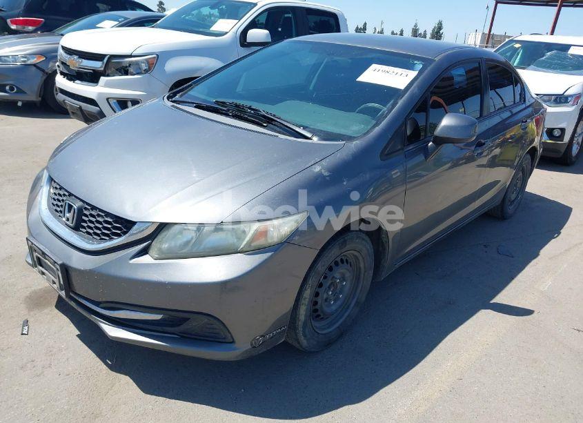 Photo 2 of 2013 Honda Civic LX (VIN 19XFB2F53DE260019)