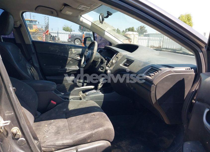 Photo 5 of 2013 Honda Civic LX (VIN 19XFB2F53DE260019)