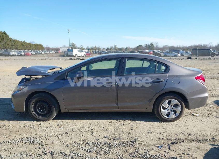 Photo 14 of 2013 Honda Civic LX (VIN 19XFB2F53DE269495)