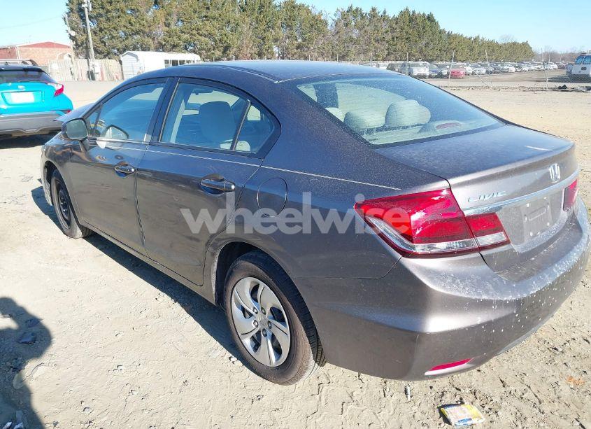 Photo 3 of 2013 Honda Civic LX (VIN 19XFB2F53DE269495)