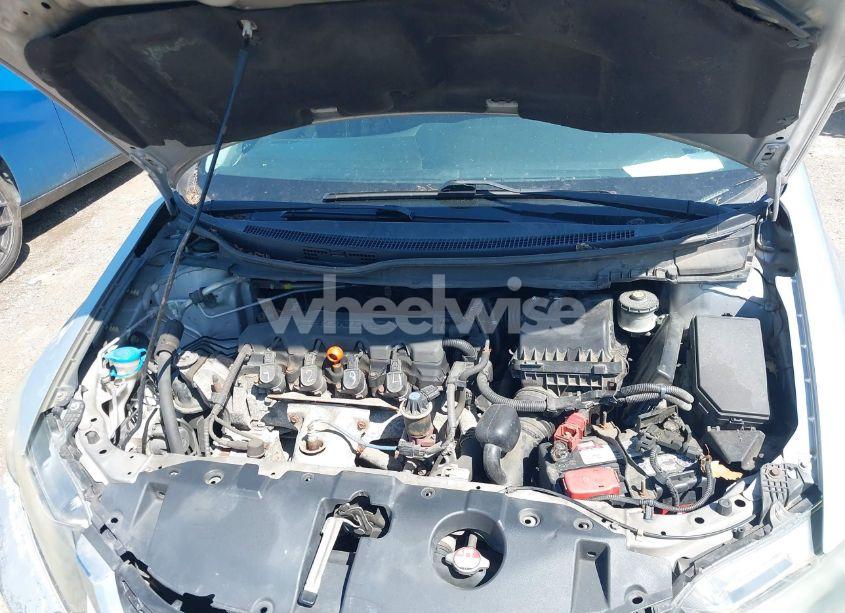 Photo 10 of 2014 Honda Civic LX (VIN 19XFB2F53EE052885)