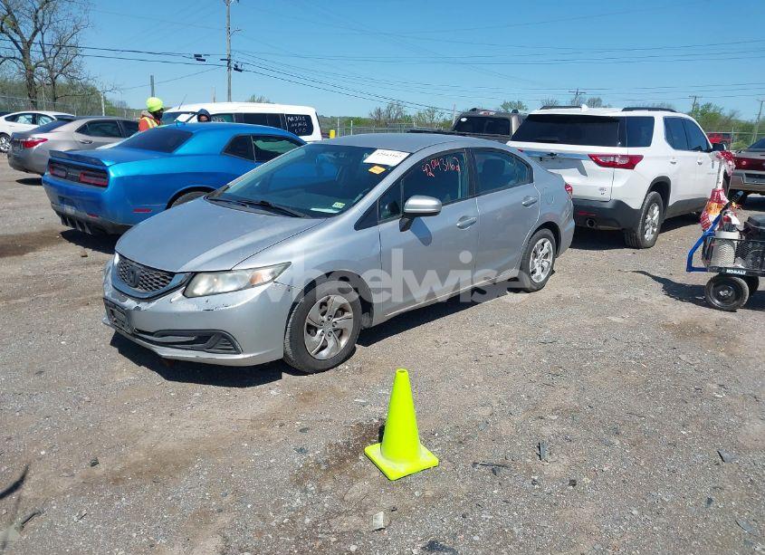 Photo 2 of 2014 Honda Civic LX (VIN 19XFB2F53EE052885)