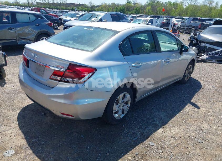 Photo 4 of 2014 Honda Civic LX (VIN 19XFB2F53EE052885)