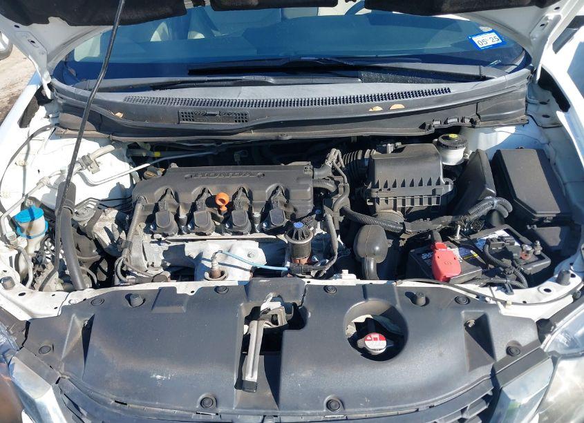 Photo 10 of 2014 Honda Civic LX (VIN 19XFB2F53EE204101)