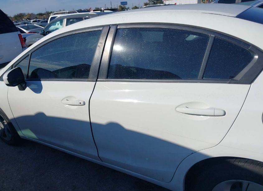 Photo 14 of 2014 Honda Civic LX (VIN 19XFB2F53EE204101)