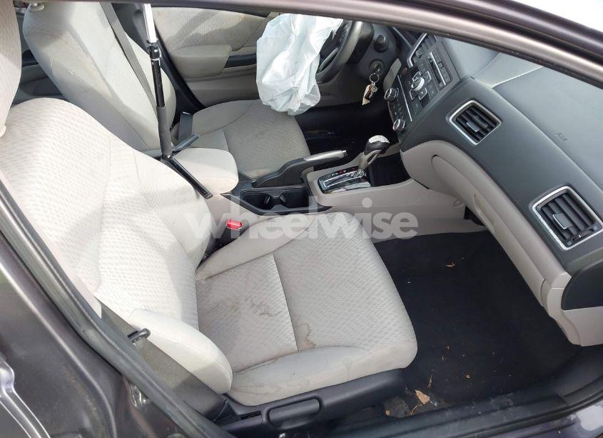 Photo 5 of 2014 Honda Civic LX (VIN 19XFB2F53EE230410)