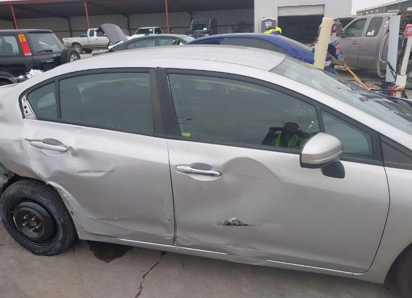 Photo 13 of 2014 Honda Civic LX (VIN 19XFB2F53EE270048)