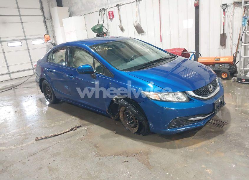 2015 Honda Civic LX (VIN 19XFB2F53FE086746) main photo