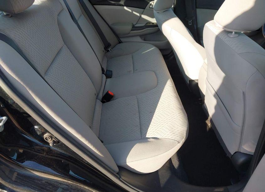Photo 8 of 2015 Honda Civic LX (VIN 19XFB2F53FE110348)