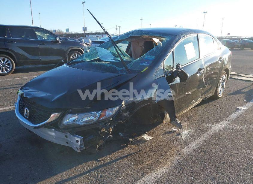 Photo 2 of 2015 Honda Civic LX (VIN 19XFB2F53FE272822)