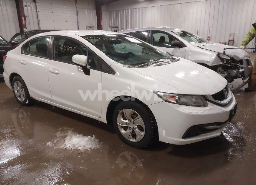 2015 Honda Civic LX (VIN 19XFB2F53FE281911) main photo