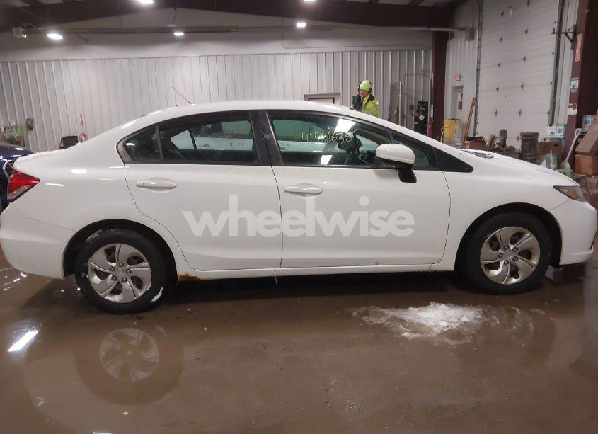 Photo 13 of 2015 Honda Civic LX (VIN 19XFB2F53FE281911)