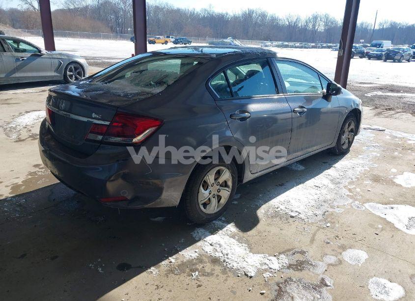 Photo 4 of 2015 Honda Civic LX (VIN 19XFB2F53FE706575)