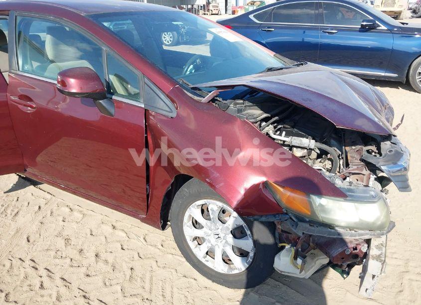 Photo 6 of 2012 Honda Civic LX (VIN 19XFB2F54CE037583)