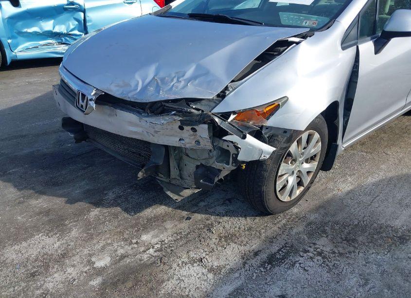 Photo 6 of 2012 Honda Civic LX (VIN 19XFB2F54CE043447)