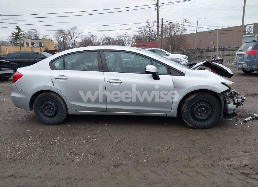 Photo 14 of 2012 Honda Civic SDN LX (VIN 19XFB2F54CE068591)