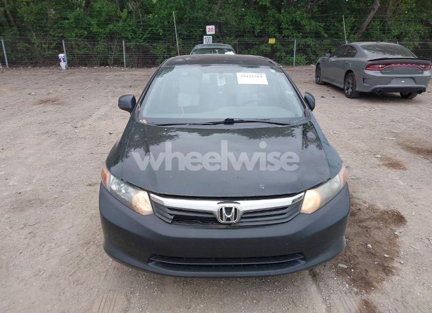 Photo 6 of 2012 Honda Civic LX (VIN 19XFB2F54CE069918)