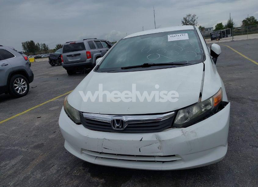 Photo 6 of 2012 Honda Civic LX (VIN 19XFB2F54CE089327)