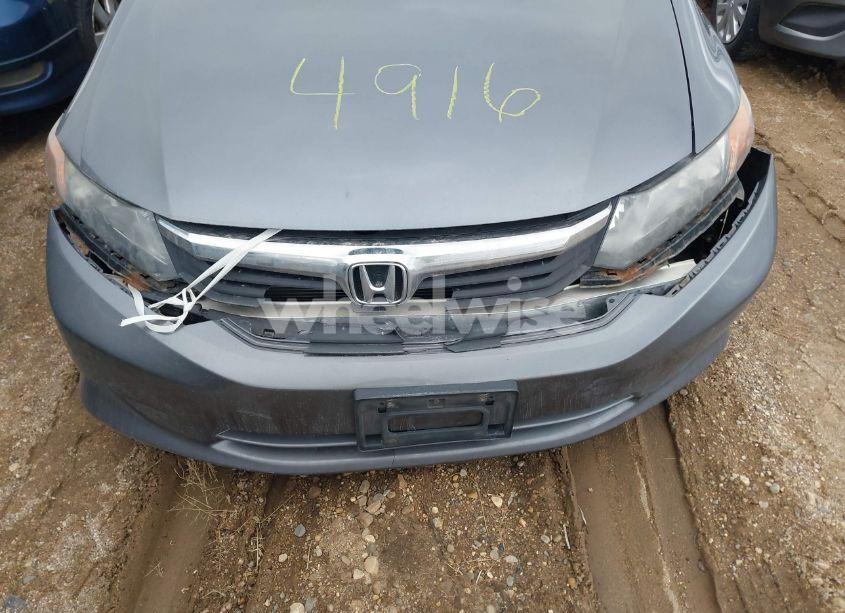 Photo 6 of 2012 Honda Civic LX (VIN 19XFB2F54CE105798)