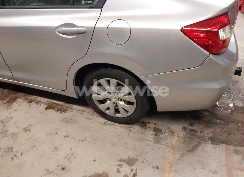 Photo 12 of 2012 Honda Civic LX (VIN 19XFB2F54CE321019)