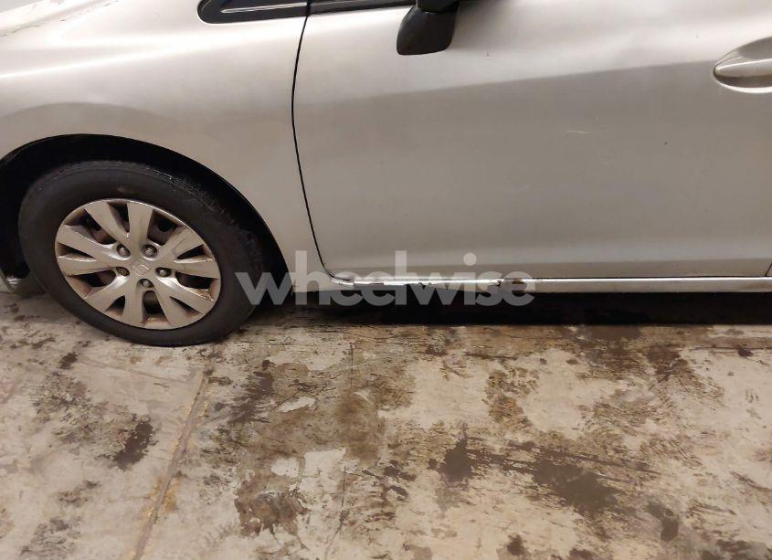 Photo 6 of 2012 Honda Civic LX (VIN 19XFB2F54CE321019)