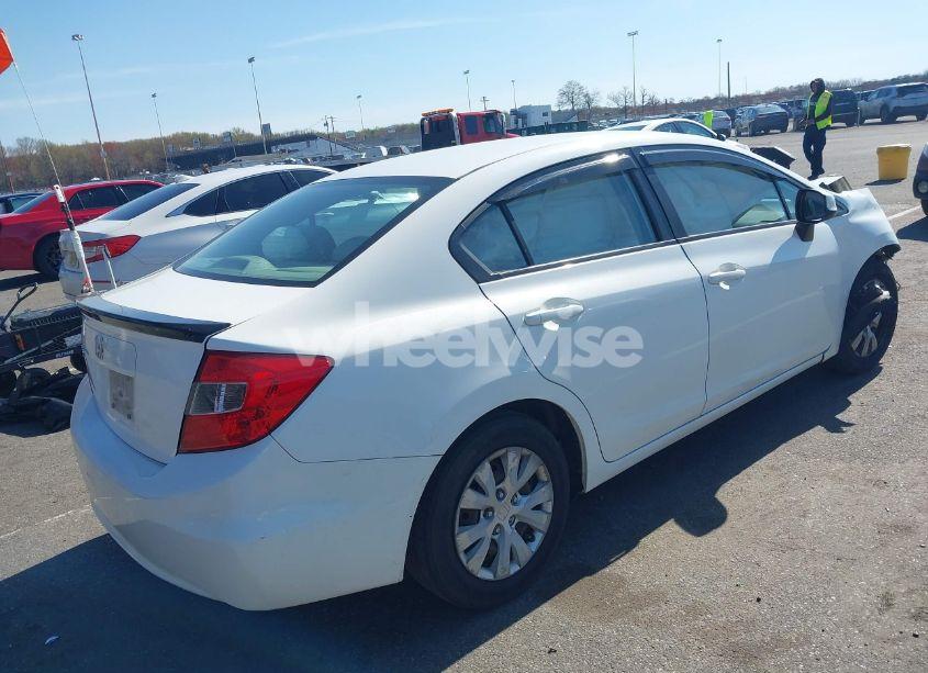 Photo 4 of 2012 Honda Civic LX (VIN 19XFB2F54CE348155)