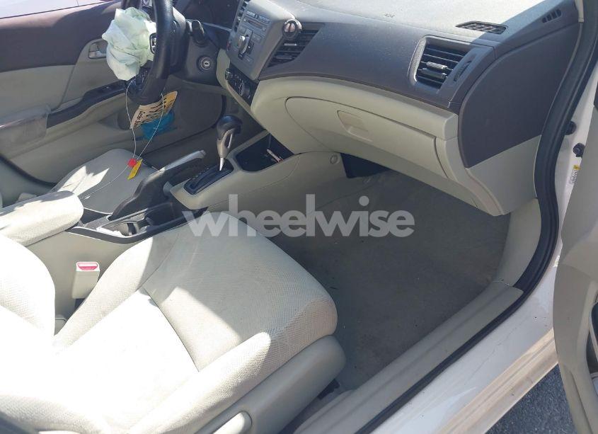 Photo 5 of 2012 Honda Civic LX (VIN 19XFB2F54CE348155)