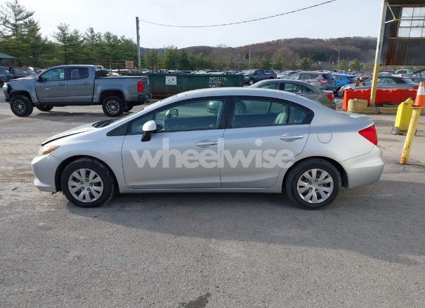 Photo 14 of 2012 Honda Civic LX (VIN 19XFB2F54CE387702)