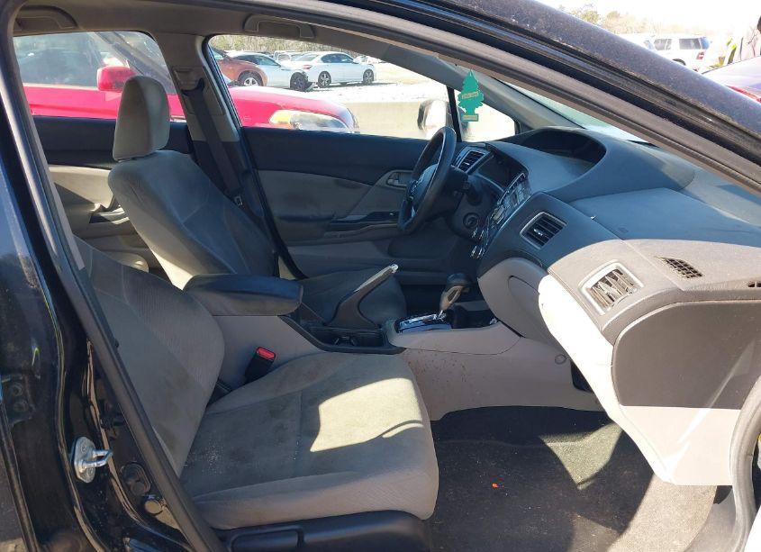 Photo 5 of 2013 Honda Civic LX (VIN 19XFB2F54DE034975)