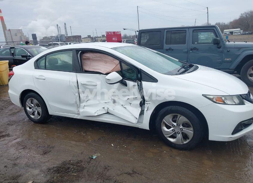 Photo 13 of 2013 Honda Civic LX (VIN 19XFB2F54DE042882)