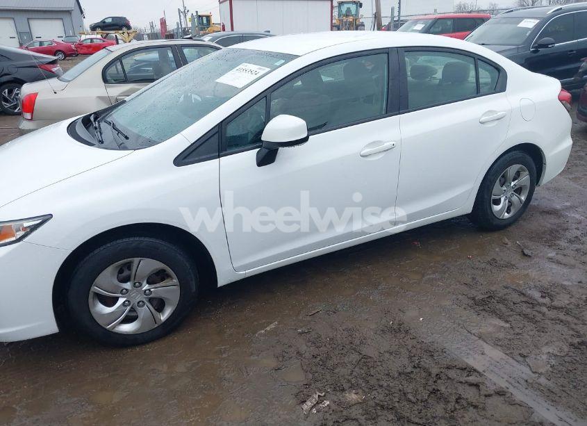 Photo 14 of 2013 Honda Civic LX (VIN 19XFB2F54DE042882)