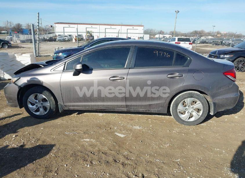 Photo 14 of 2013 Honda Civic LX (VIN 19XFB2F54DE061139)