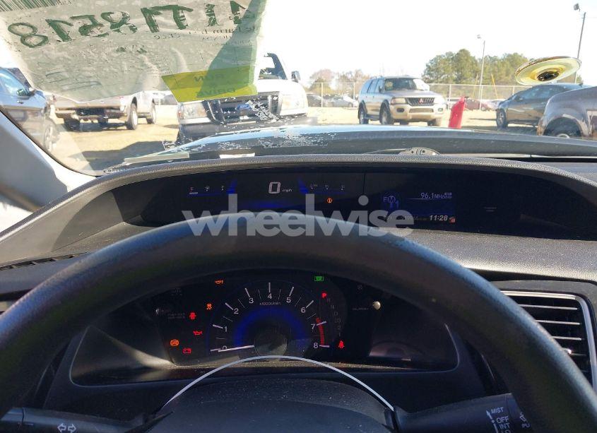 Photo 7 of 2013 Honda Civic LX (VIN 19XFB2F54DE068110)