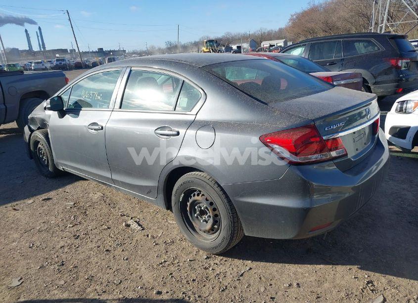 Photo 3 of 2013 Honda Civic LX (VIN 19XFB2F54DE077485)