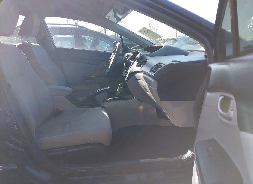 Photo 5 of 2013 Honda Civic LX (VIN 19XFB2F54DE080466)