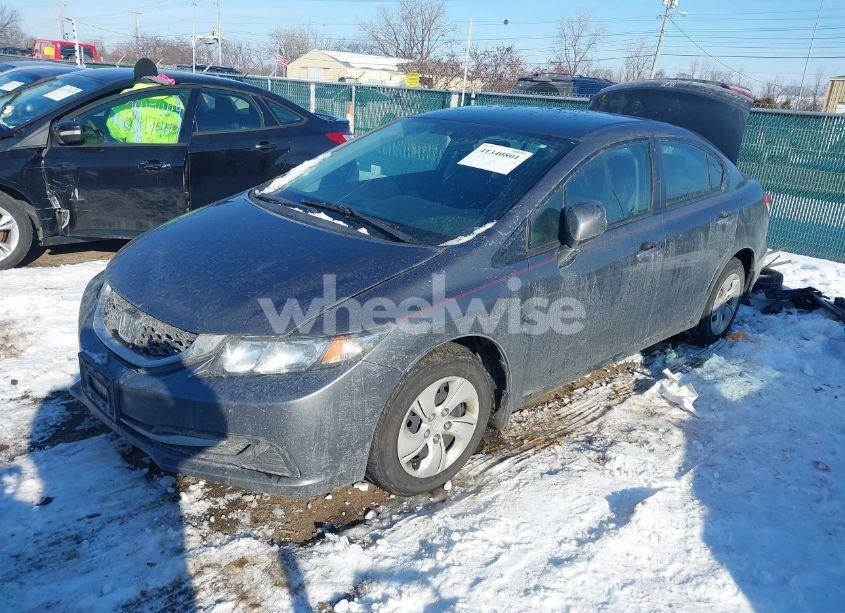 Photo 2 of 2013 Honda Civic LX (VIN 19XFB2F54DE098448)