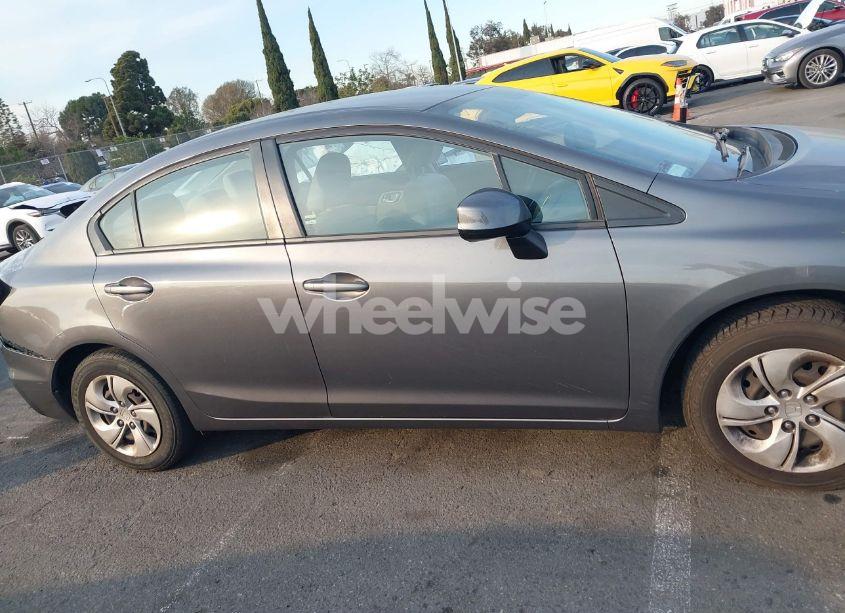 Photo 13 of 2013 Honda Civic LX (VIN 19XFB2F54DE284877)