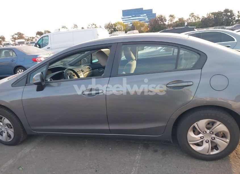 Photo 14 of 2013 Honda Civic LX (VIN 19XFB2F54DE284877)