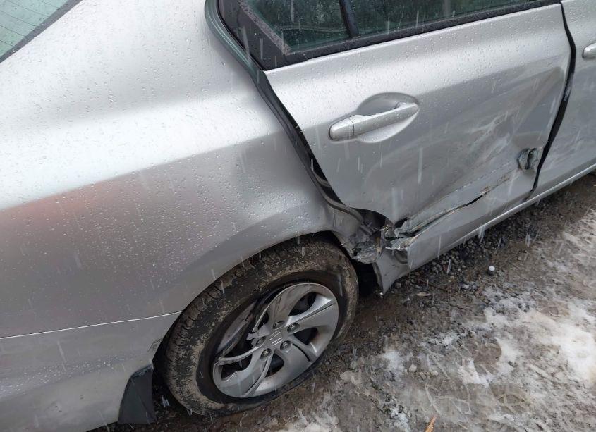 Photo 6 of 2014 Honda Civic LX (VIN 19XFB2F54EE237723)