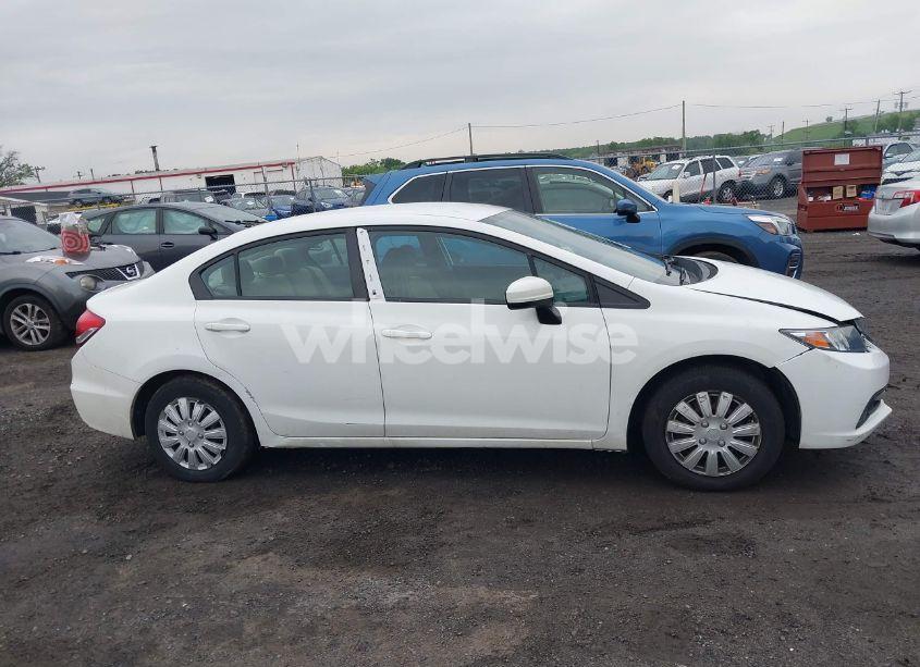 Photo 13 of 2014 Honda Civic LX (VIN 19XFB2F54EE249435)