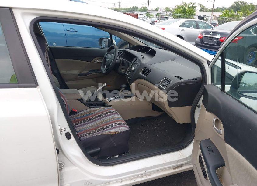 Photo 5 of 2014 Honda Civic LX (VIN 19XFB2F54EE249435)