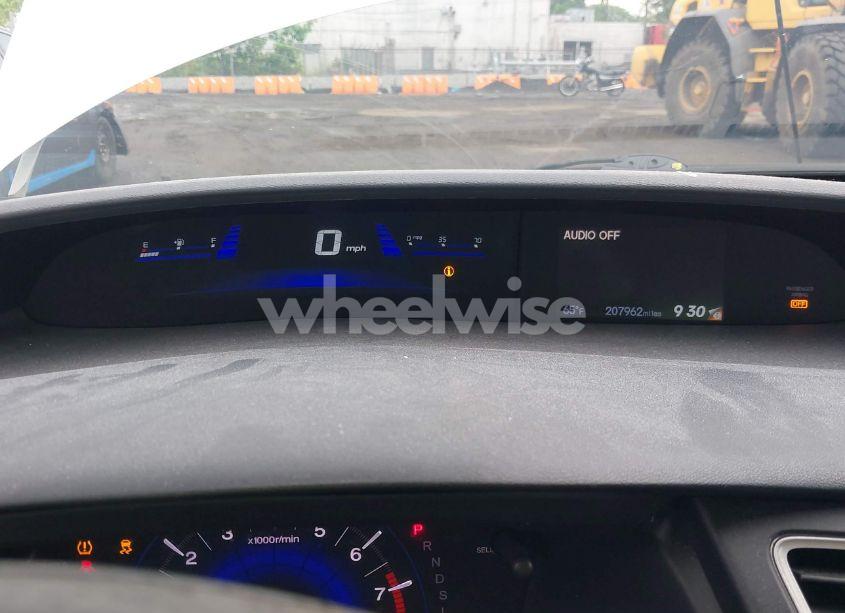 Photo 7 of 2014 Honda Civic LX (VIN 19XFB2F54EE249435)