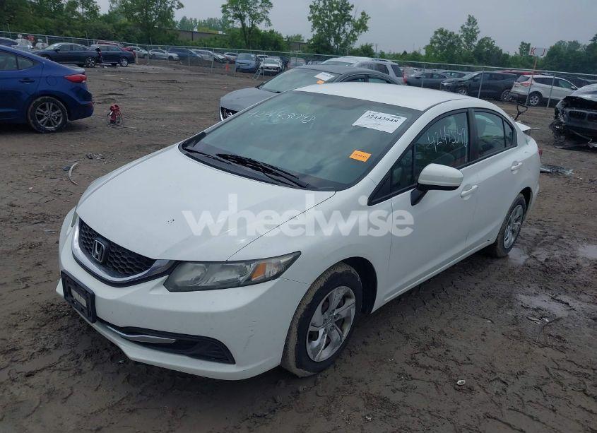 Photo 2 of 2015 Honda Civic LX (VIN 19XFB2F54FE050841)