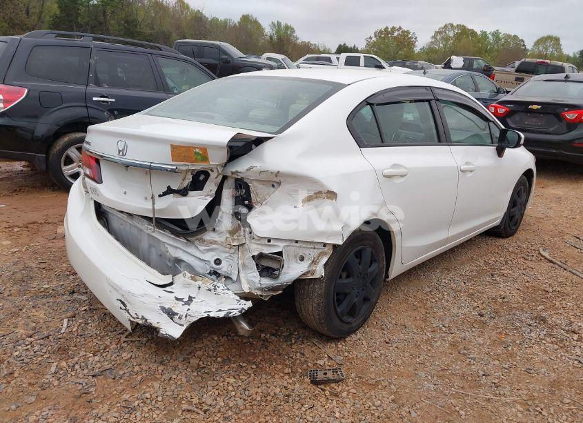 Photo 4 of 2015 Honda Civic LX (VIN 19XFB2F54FE055697)